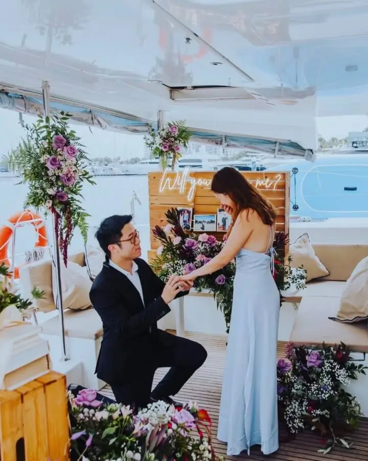 The Perfect Yacht Proposal: Timing Your 'Yes' with the Sentosa Sunset